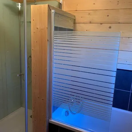 Le Chalet D'augustine, Et Sauna 제라르메르